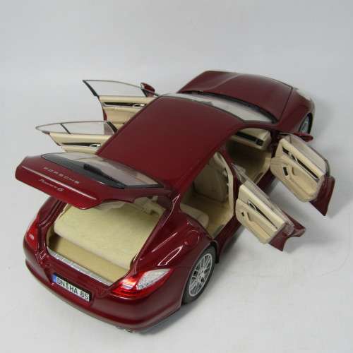 Norev Porsche Panamera 4s die-cast model car - mirrors repaired - scale 1/18