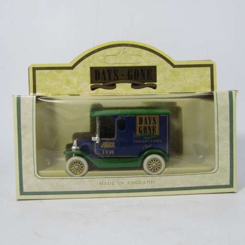 Lledo 1920 Ford Model T van - Days Gone 1991 collectors club model car in box