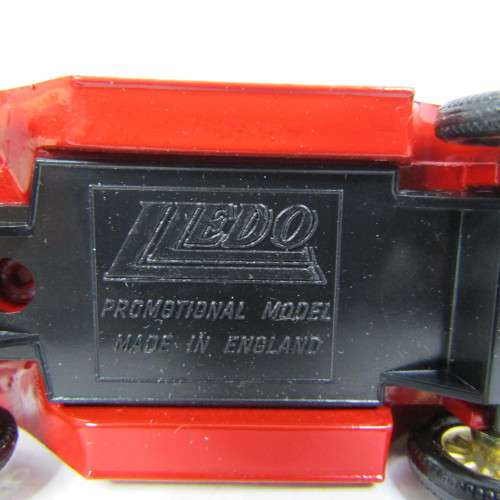 Lledo 1920 Ford Model T van - News of the World promotional model car in box