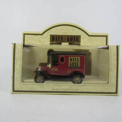 Lledo Days Gone 1920 Ford Model T van - 1990 Days Gone collectors club model car in box
