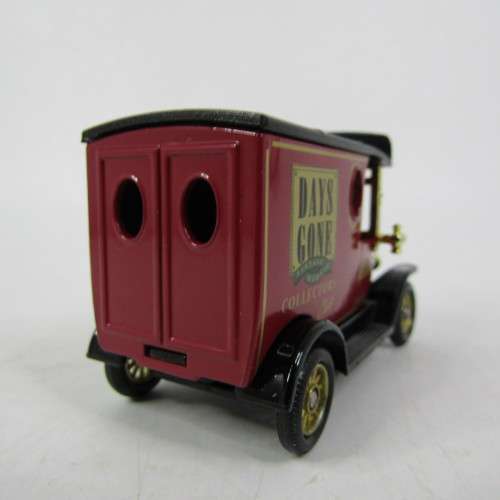 Lledo Days Gone 1920 Ford Model T van - 1990 Days Gone collectors club model car in box
