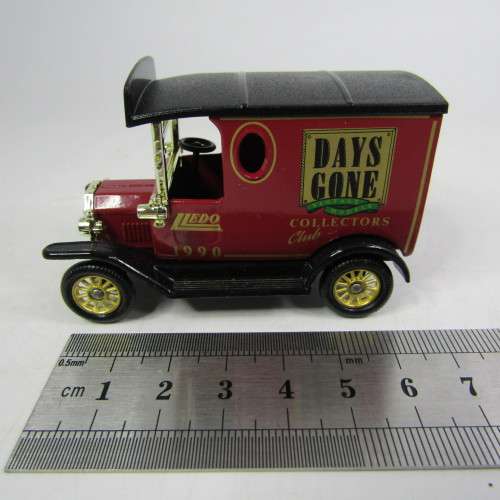 Lledo 1920 Ford Model T van - 1990 Days Gone collectors club promotional model car in box