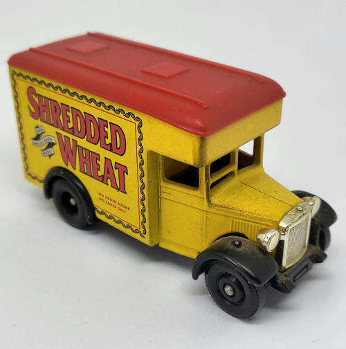Days Gone Lledo #11 Shredded wheat Dennis parcel van model car