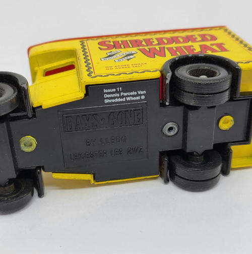 Days Gone Lledo #11 Shredded wheat Dennis parcel van model car