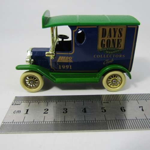 Lledo 1920 Ford Model T van - Days Gone 1991 collectors club promotional model car in box
