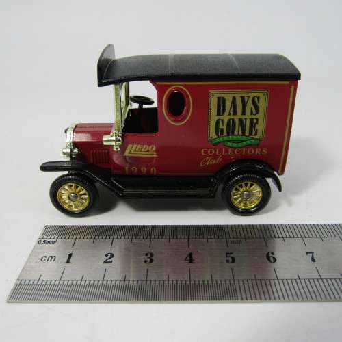 Lledo 1920 Ford Model T van - 1990 Days Gone Collectors club promotional model car in box