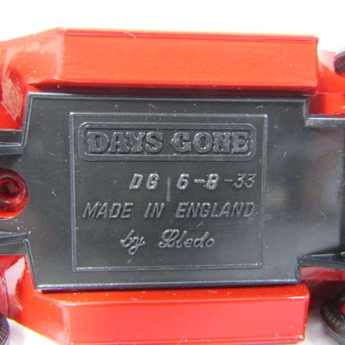 Lledo 1920 Ford Model T van - Rowntree`s Cocoa promotional model car in box