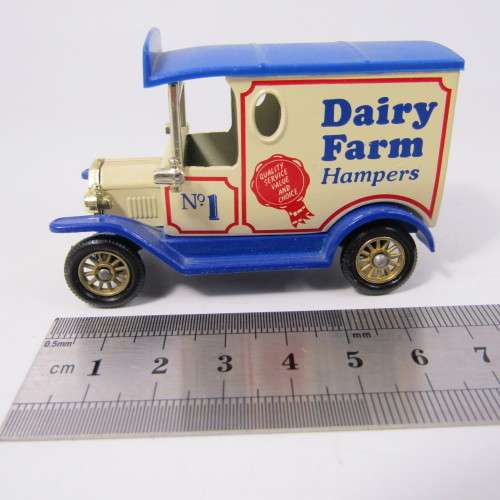 Lledo 1920 Ford Model T van - Dairy Farm Hampers promotional model car in box