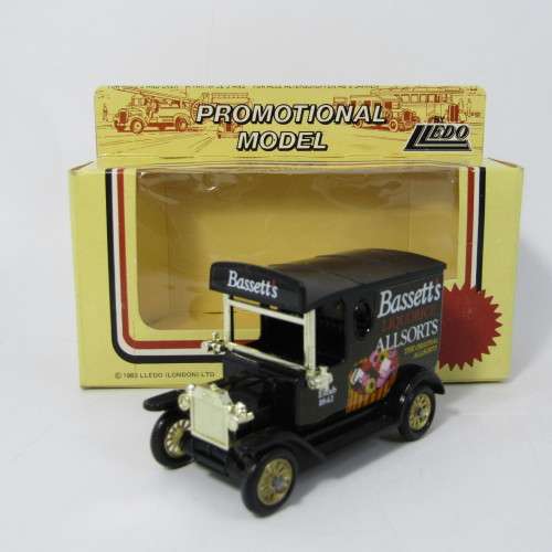 Lledo 1920 Ford Model T van - Bassett`s Liquorice Allsorts promotional model car in box