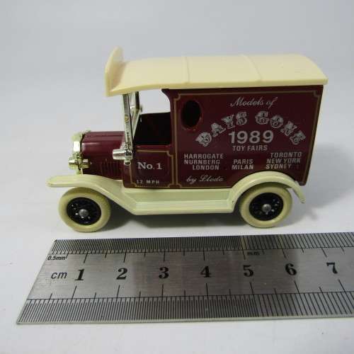 Lledo Days Gone 1920 Ford Model T van - 1989 Days Gone Toy Fairs model car in box