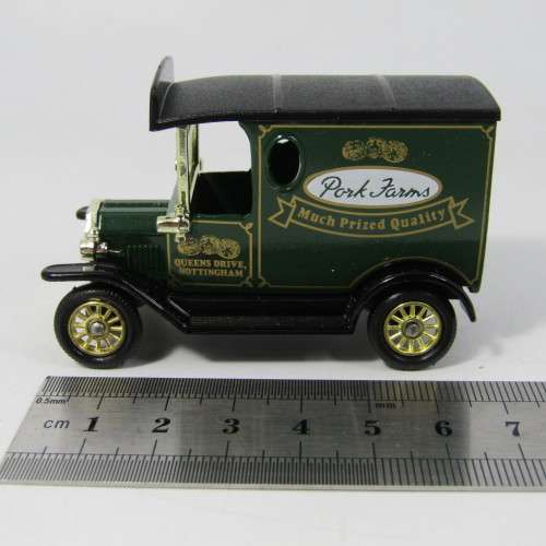 Lledo 1920 Ford Model T van - Park Farms promotional model car in box