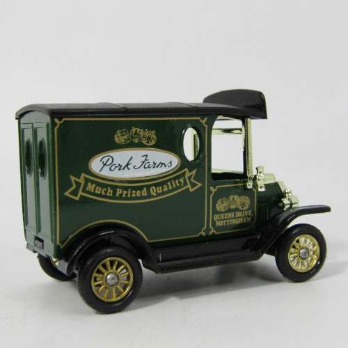 Lledo 1920 Ford Model T van - Park Farms promotional model car in box