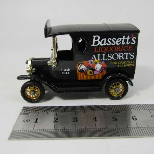 Lledo 1920 Ford Model T van - Bassett`s Liquorice Allsorts promotional model car in box
