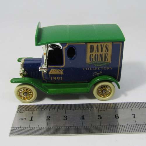 Lledo 1920 Ford Model T van - 1991 Days Gone Collectors Club model car in box