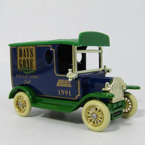 Lledo 1920 Ford Model T van - 1991 Days Gone Collectors Club model car in box