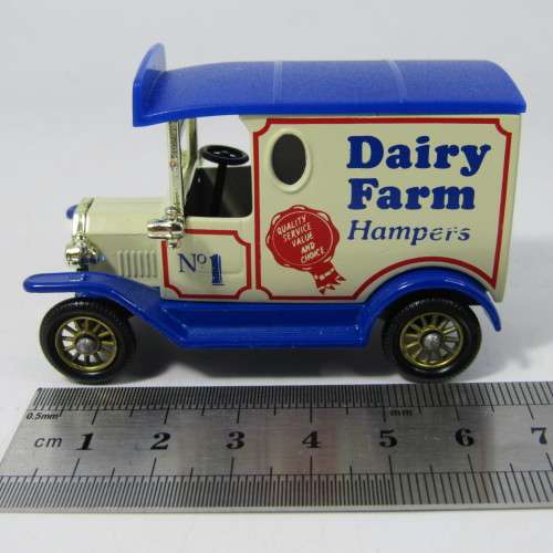 Lledo 1920 Ford Model T van - Dairy Farm Hampers model car in box