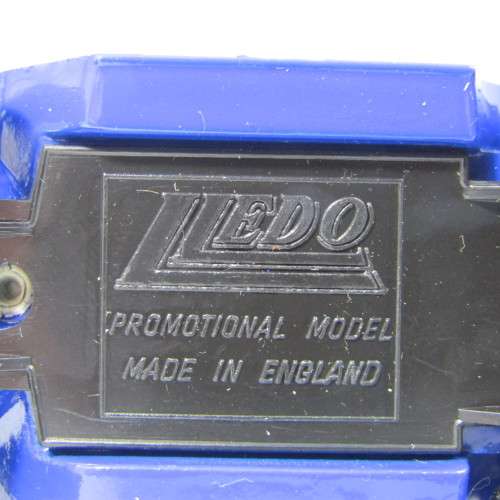 Lledo 1920 Ford Model T van - Dairy Farm Hampers model car in box