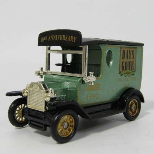 Lledo 1920 Ford Model T van - 1992 Days Gone Collectors Club model car in box