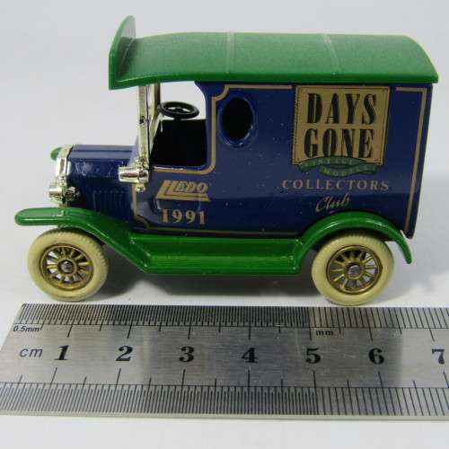 Lledo 1920 Ford Model T van - 1991 Days Gone Collectors Club model car in box