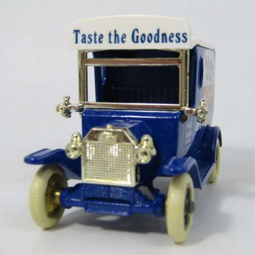 Lledo 1920 Ford Model T van - Wells Drinks Ltd. promotional model car in box