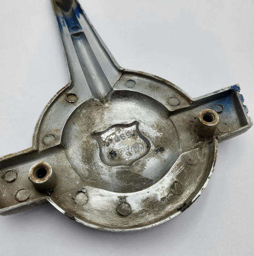 Vintage Morris Minor badge - Bonnet - Small crack
