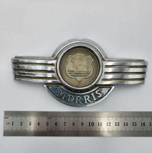 Original Morris Grill bagde with perspex centre
