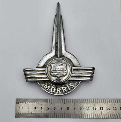 1940 WW2 Morris Minor bonnet badge - Original