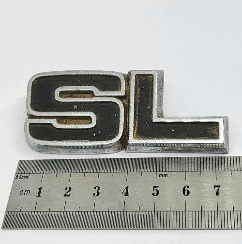 Vauxhall Victor SL badge - Vintage