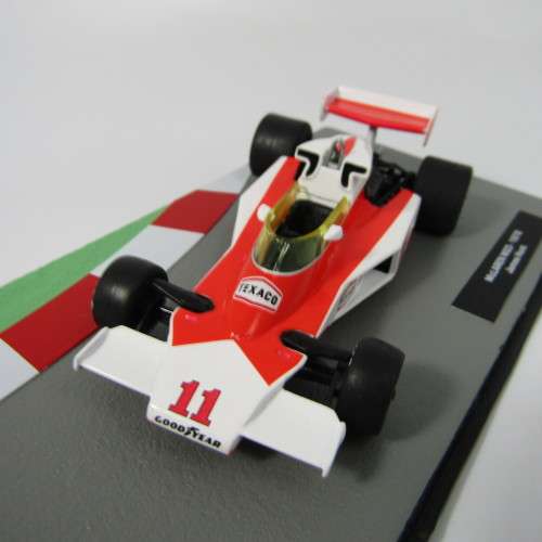 Formula 1 McLaren M23 - 1976 die-cast racing model car - #11 James Hunt - scale 1/43