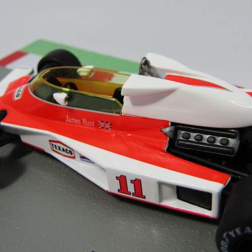 Formula 1 McLaren M23 - 1976 die-cast racing model car - #11 James Hunt - scale 1/43