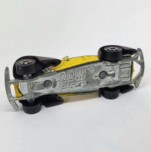Hot Wheels Auburn 852 toy car