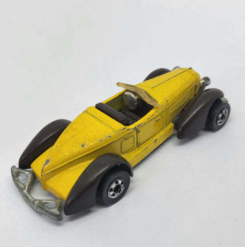 Hot Wheels Auburn 852 toy car