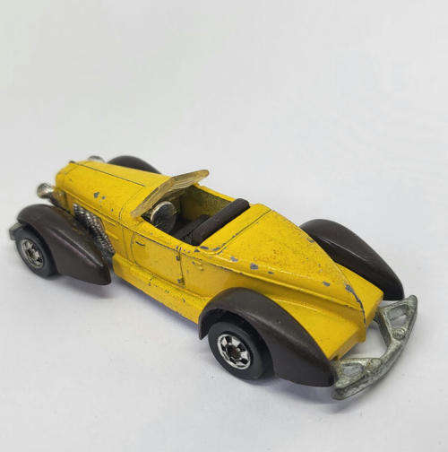 Hot Wheels Auburn 852 toy car