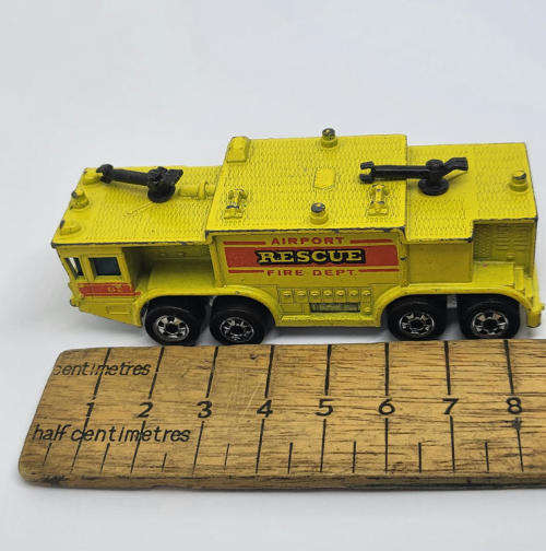 Hot Wheels Airport Rescue Fire department truck