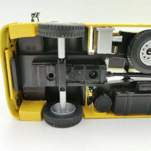 Formula 1 Mercedes-Benz Actros F1 transporter truck - Jordan Honda ` Bitten Heroes ` - scale 1/43