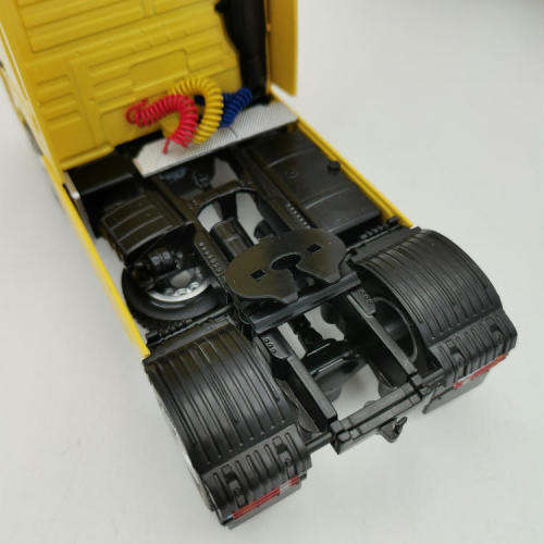 Formula 1 Mercedes-Benz Actros F1 transporter truck - Jordan Honda ` Bitten Heroes ` - scale 1/43