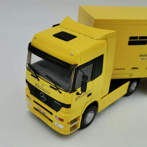 Formula 1 Mercedes-Benz Actros F1 transporter truck - Jordan Honda ` Bitten Heroes ` - scale 1/43