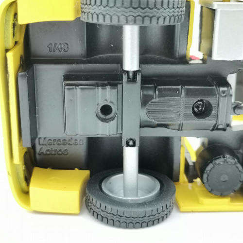 Formula 1 Mercedes-Benz Actros F1 transporter truck - Jordan Honda ` Bitten Heroes ` - scale 1/43