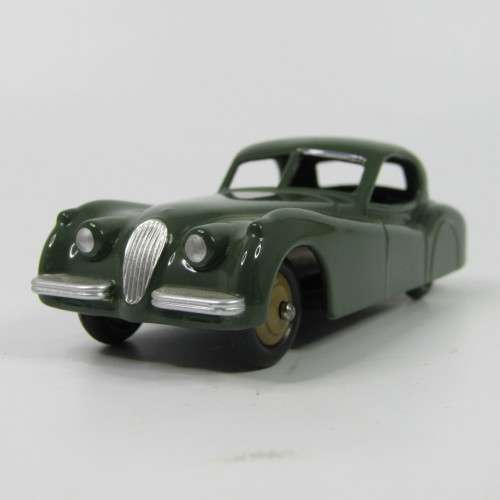 DeAgostini Dinky Toys #157 Jaguar XK120 Coupe toy car in box