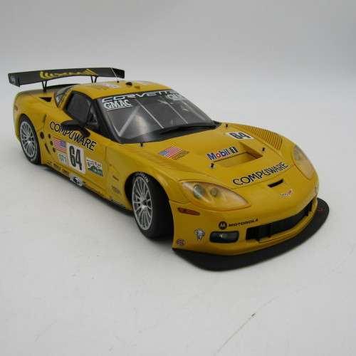 AutoArt Chevrolet Corvette C6R Le Mans #64 Magnussen racing model car - scale 1/18 - broken mirror