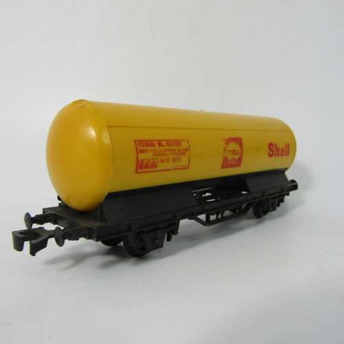 Lima HO scale FS Italia Shell tanker wagon