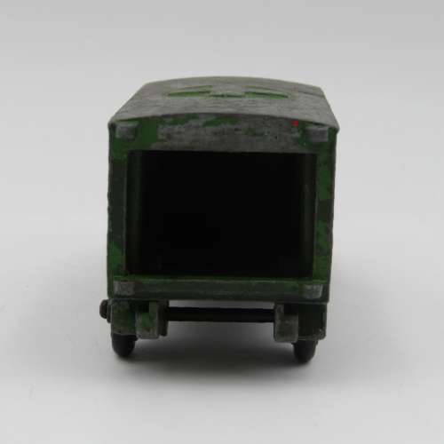 Meccano Ltd Dinky Toys #626 Military Ambulance Die-cast truck