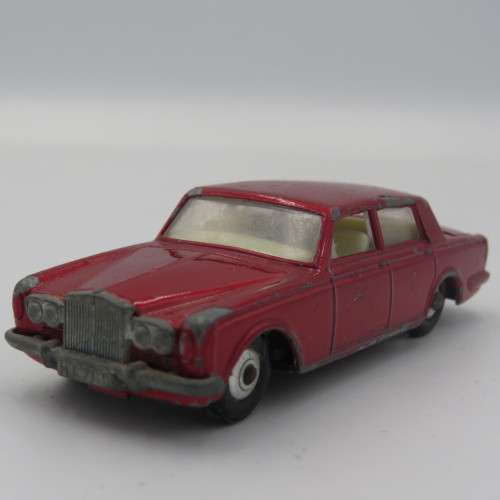 Lesney Matchbox series #24 Rolls Royce silver shadow toy car - opening rear