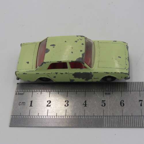 Lesney Matchbox #45 Ford Corsair toy car