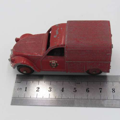 Meccano Dinky Toys #250 Citroen 2CV toy car - made in France