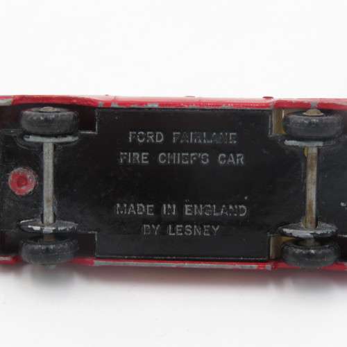 Lesney Matchbox #59 Ford Fairlane Fire chiefs car
