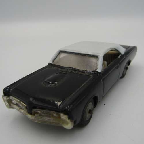 Vintage Gamda Koor Pontiac G.T.O No. 8107 die-cast model car