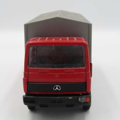 NZG Modelle #249 Mercedes-Benz die-cast truck model - scale 1/50 - light missing