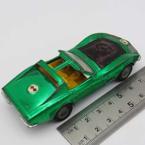 Corgi Toys Chevrolet Corvette Sting Ray coupe die-cast model car - removing wheels function