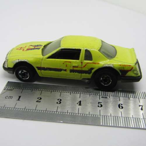 Hot Wheels T-bird stocker die-cast toy car